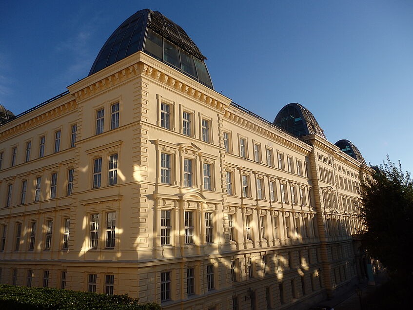 En Bild der Hanuschgasse 3 in 1010 Wien, in welchem sich das Institut für Europäische Ethnologie befindet.
