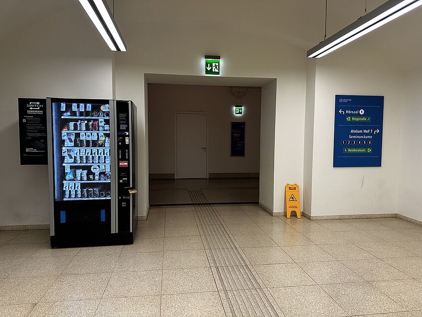 SWITCH Automat im Hauptgebäude